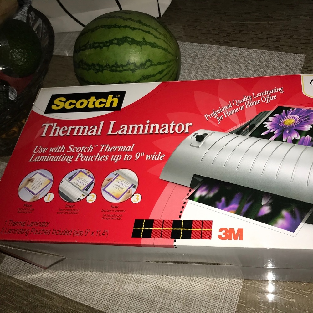 Laminating pouch